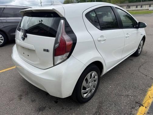 2015 Toyota Prius c One