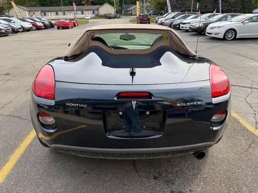 2007 Pontiac Solstice Base 2dr Convertible