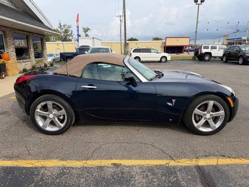 2007 Pontiac Solstice Base 2dr Convertible