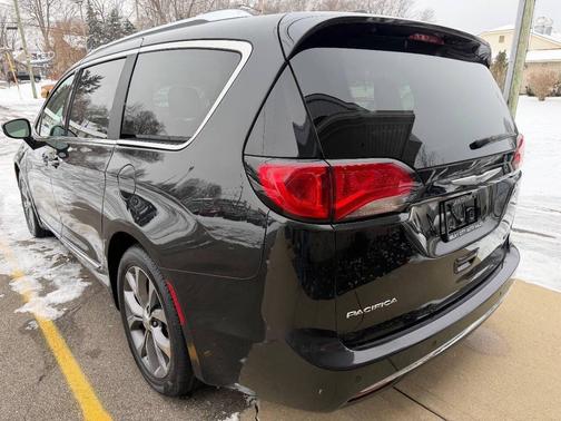 2018 Chrysler Pacifica Limited
