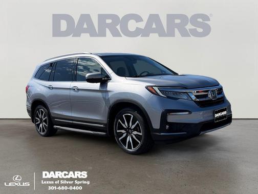 Lunar Silver Metallic 2022 Honda Pilot AWD Elite