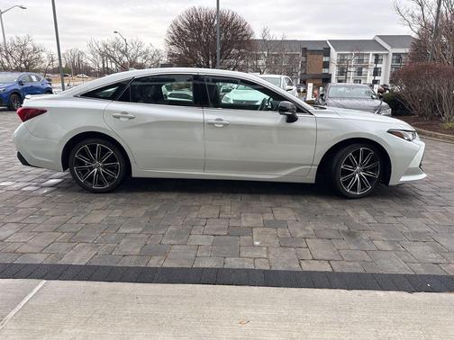 2021 Toyota Avalon Touring