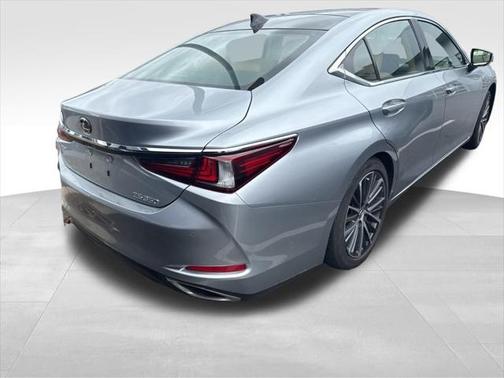 2023 Lexus ES 350 Base