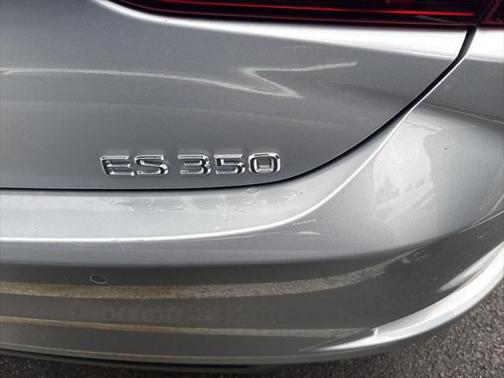 2023 Lexus ES 350 Base