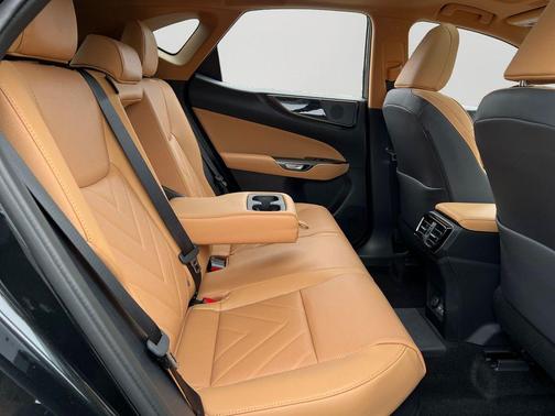 2026 Lexus NX 450h+ Luxury