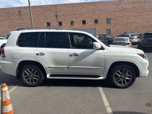 2015 Lexus LX 570 Base