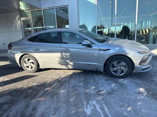 2025 Hyundai SONATA SE