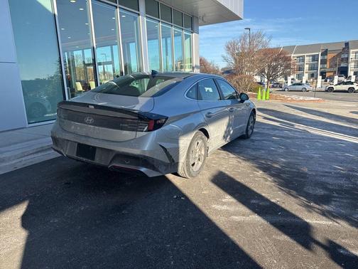 2025 Hyundai SONATA SE