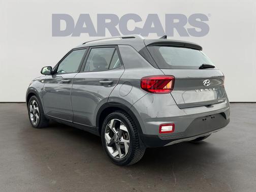 2021 Hyundai VENUE SEL