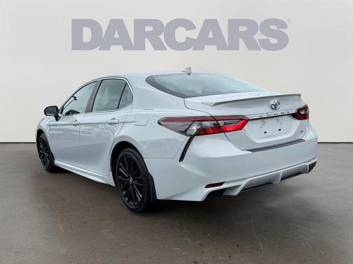 Ice Edge 2023 Toyota Camry SE