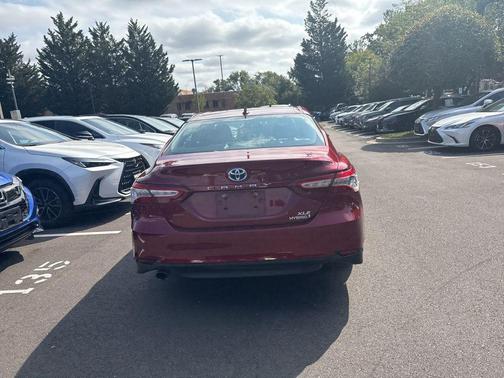 2018 Toyota Camry Hybrid XLE