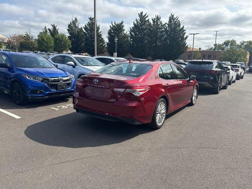 2018 Toyota Camry Hybrid XLE