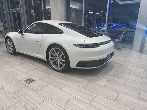 2023 Porsche 911 Carrera