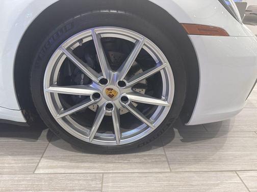 2023 Porsche 911 Carrera