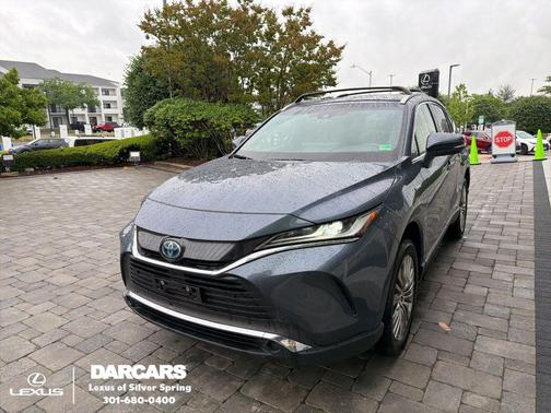 Coastal Gray Metallic 2021 Toyota Venza XLE