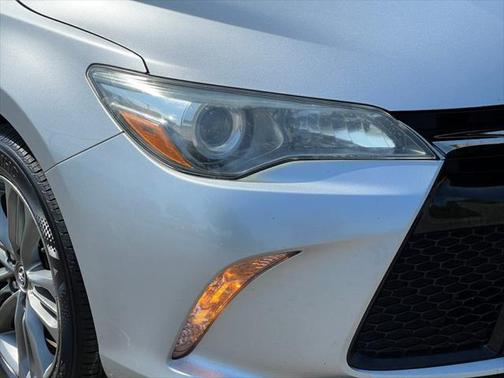 2016 Toyota Camry Hybrid SE