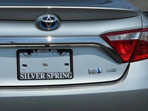 2016 Toyota Camry Hybrid SE