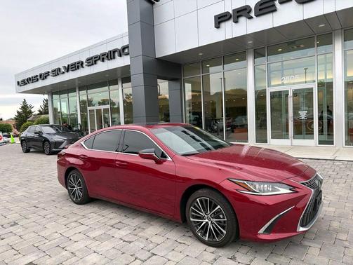 Matador Red Mica 2025 Lexus ES 300h Base