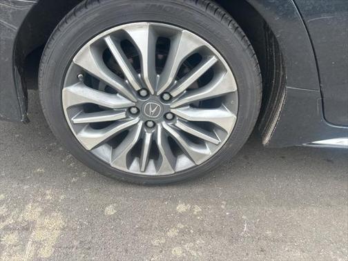 2018 Acura RLX Technology Package