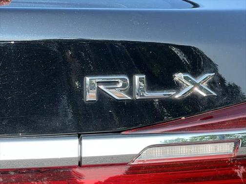 2018 Acura RLX Technology Package