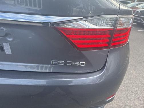 2015 Lexus ES 350 Crafted Line