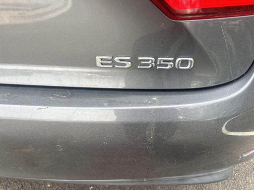 2015 Lexus ES 350 Crafted Line