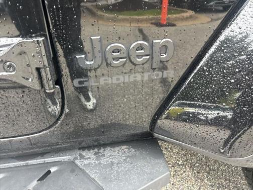 2021 Jeep Gladiator Willys 4x4
