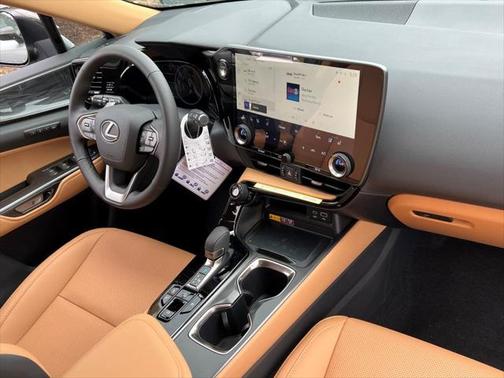 2025 Lexus NX 350h Premium