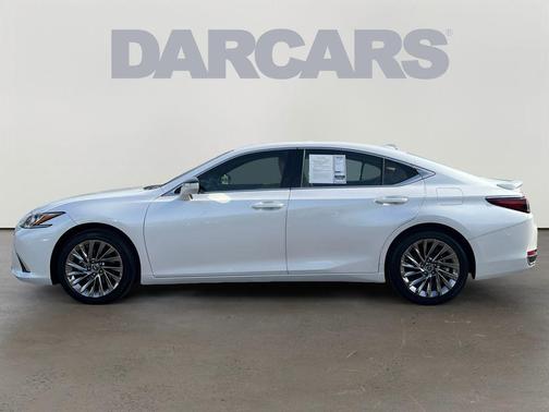 2024 Lexus ES 300h Luxury