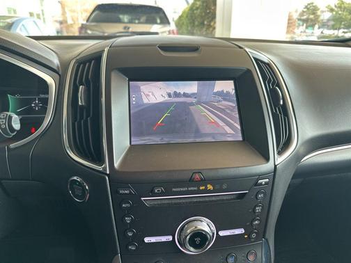 Magnetic 2019 Ford Edge Titanium