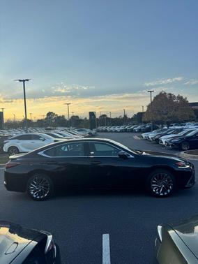 2024 Lexus ES 350 Ultra Luxury