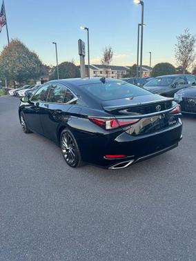 2024 Lexus ES 350 Ultra Luxury