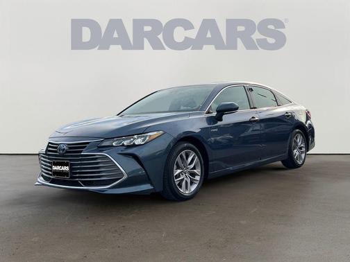2019 Toyota Avalon Hybrid XLE Plus