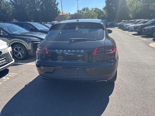 2018 Porsche Macan Base