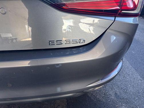 2021 Lexus ES 350 Base