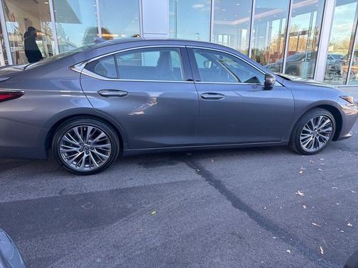 2021 Lexus ES 350 Base