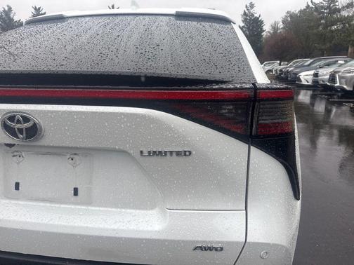 2023 Toyota bZ4X Limited