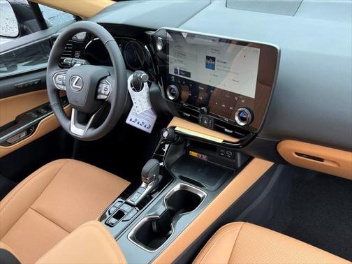 2025 Lexus NX 350h Premium