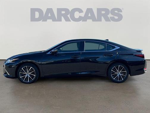 2023 Lexus ES 300h Base