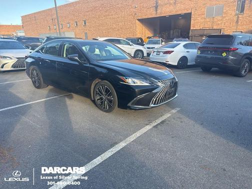 2023 Lexus ES 300h Base