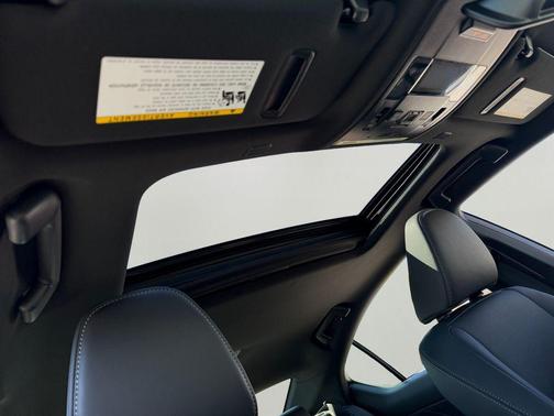 Iridium 2026 Lexus IS 350 Base