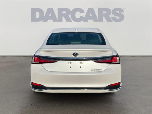 2023 Lexus ES 300h Base