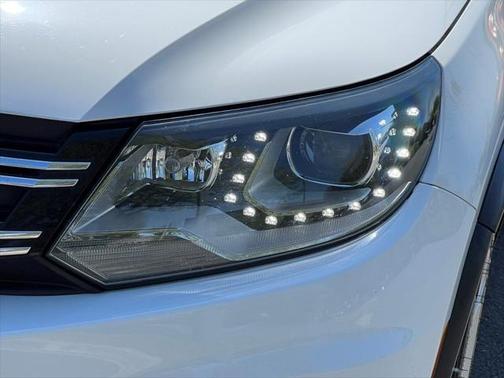 2014 Volkswagen Tiguan 4MOTION Auto R-Line