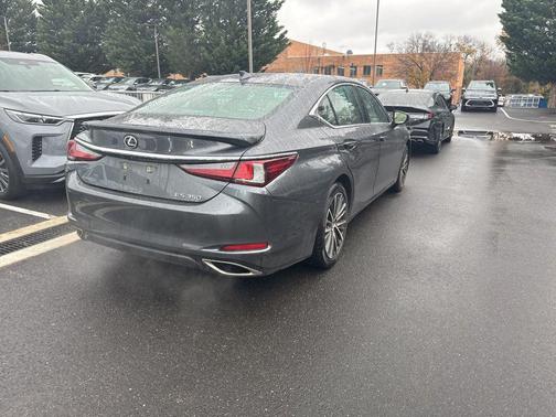 2023 Lexus ES 350 Base