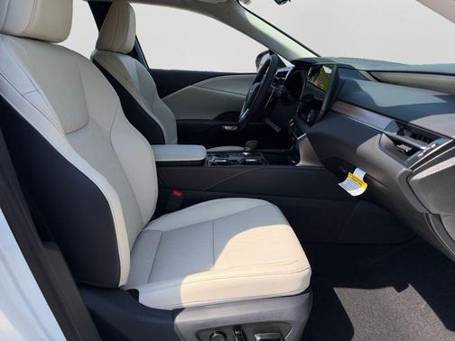 Eminent White Pearl 2026 Lexus RX 350 Premium