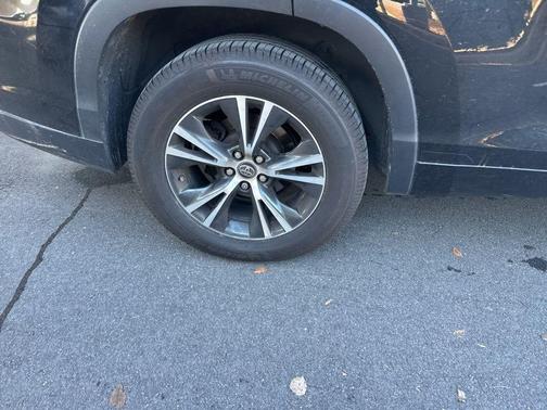 2018 Toyota Highlander LE I4