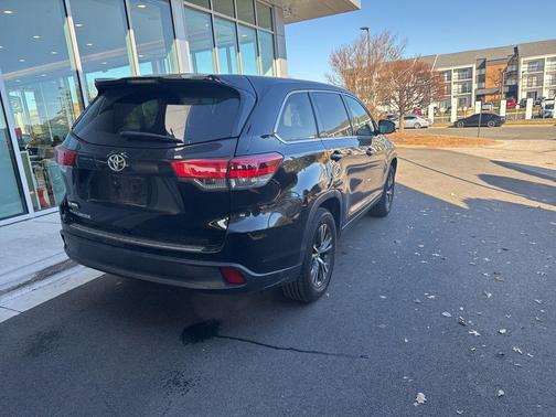 2018 Toyota Highlander LE I4