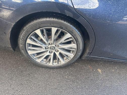 2021 Lexus ES 350 Base