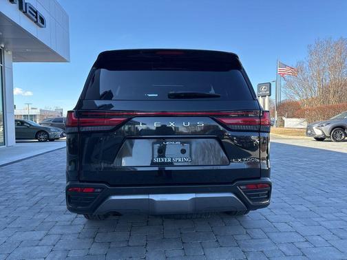 2025 Lexus LX 700h Overtrail