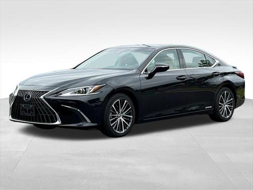 2022 Lexus ES 300h Base